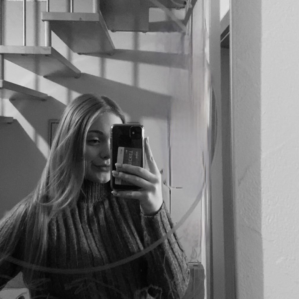 Instagram Profilbild von lara_rock18