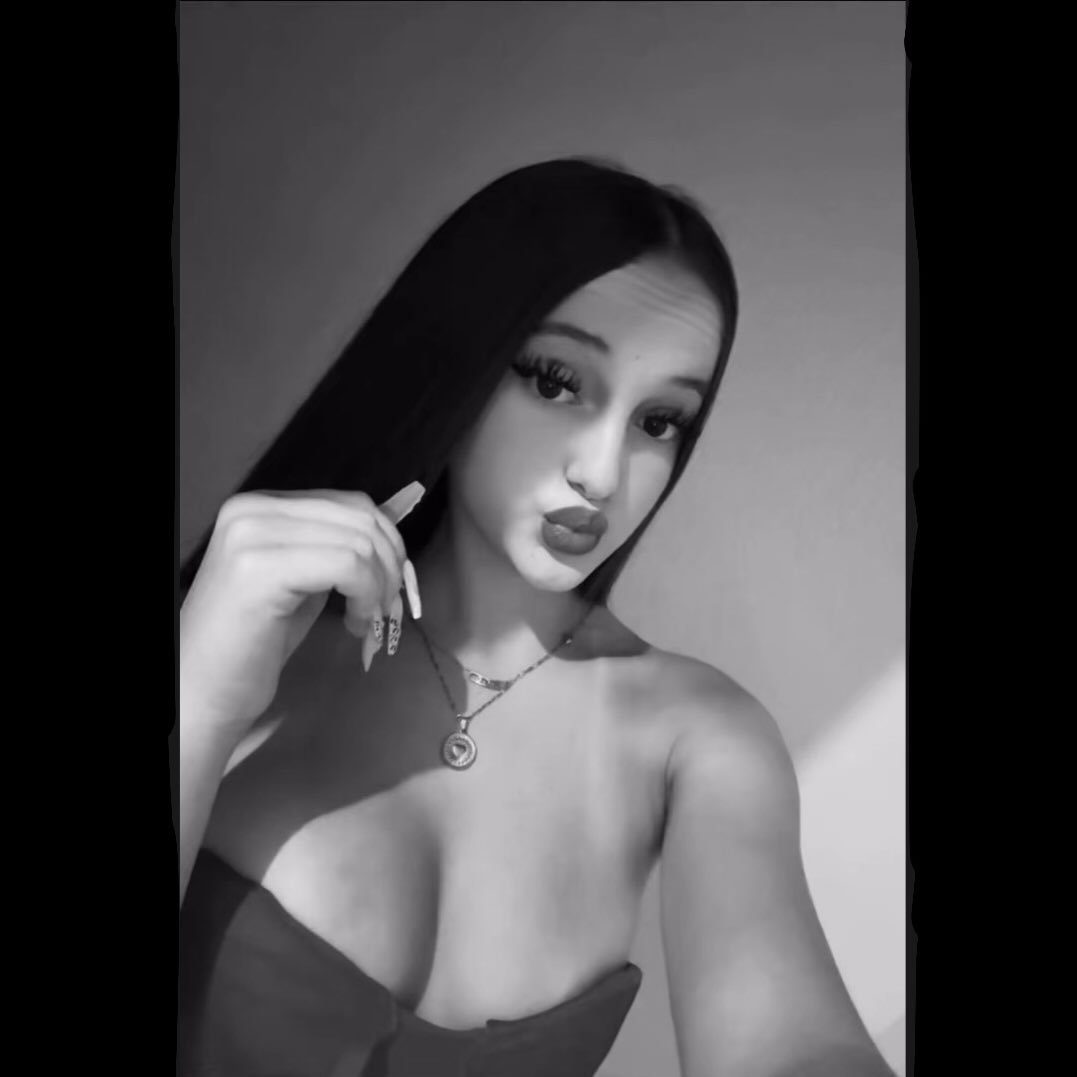Instagram Profilbild von elezi._marina