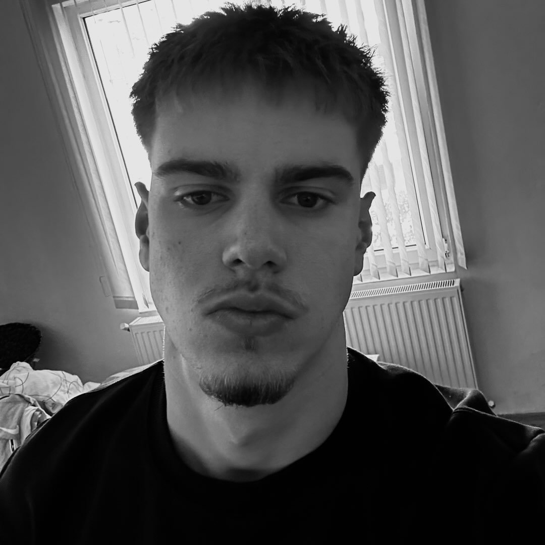 Instagram Profilbild von _m111vr_