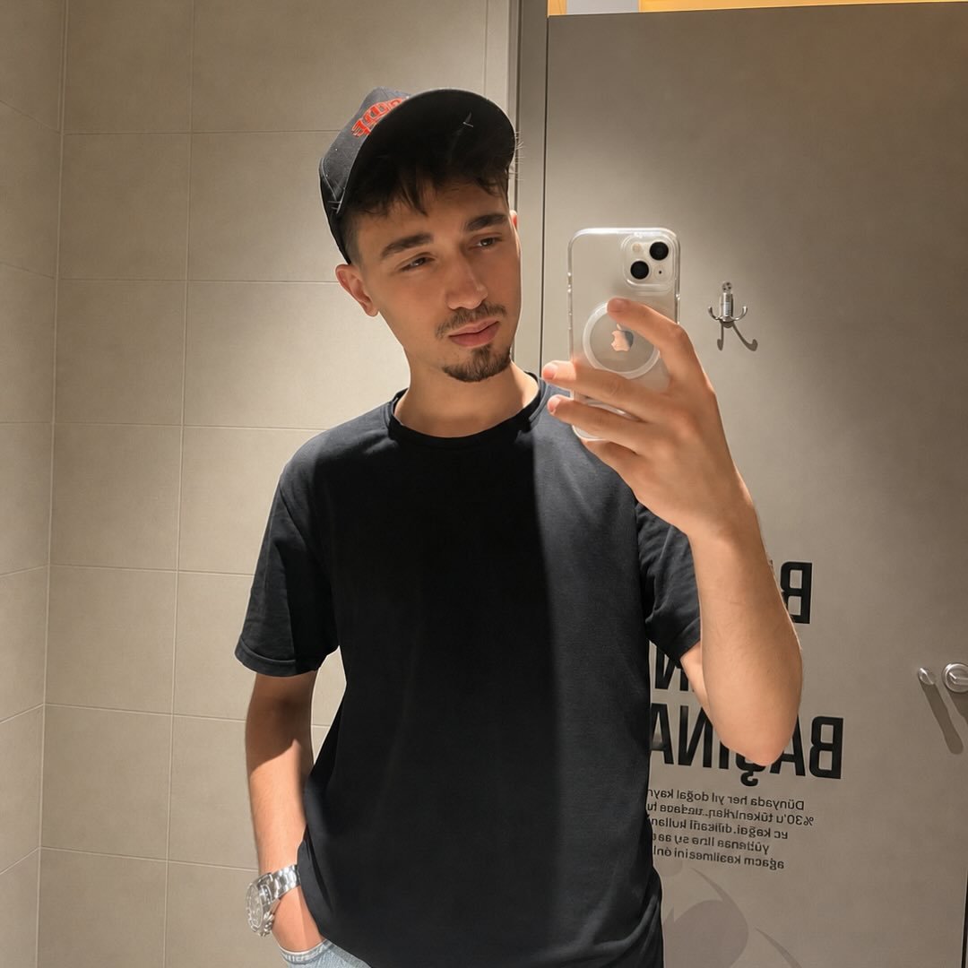 Instagram Profilbild von emreb_attal