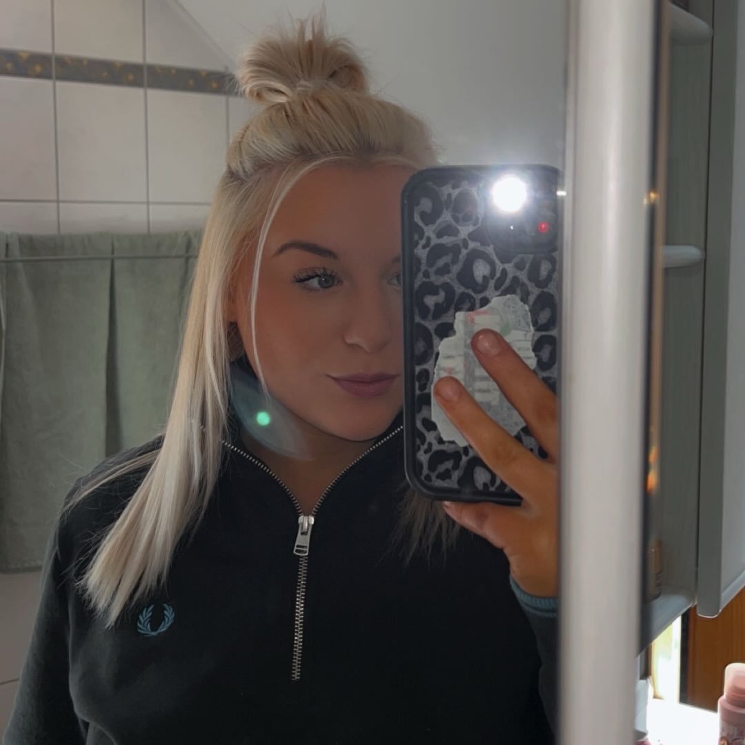 Instagram Profilbild von laura_helfrich