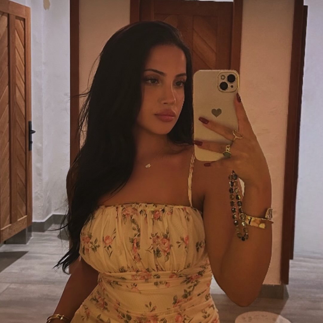 Instagram Profilbild von beyzaakllc_