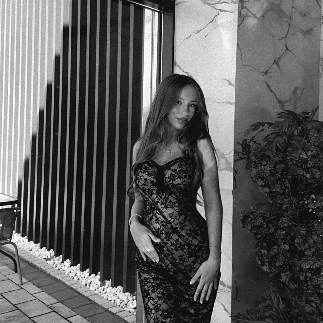 Instagram Profilbild von ariana.abdl