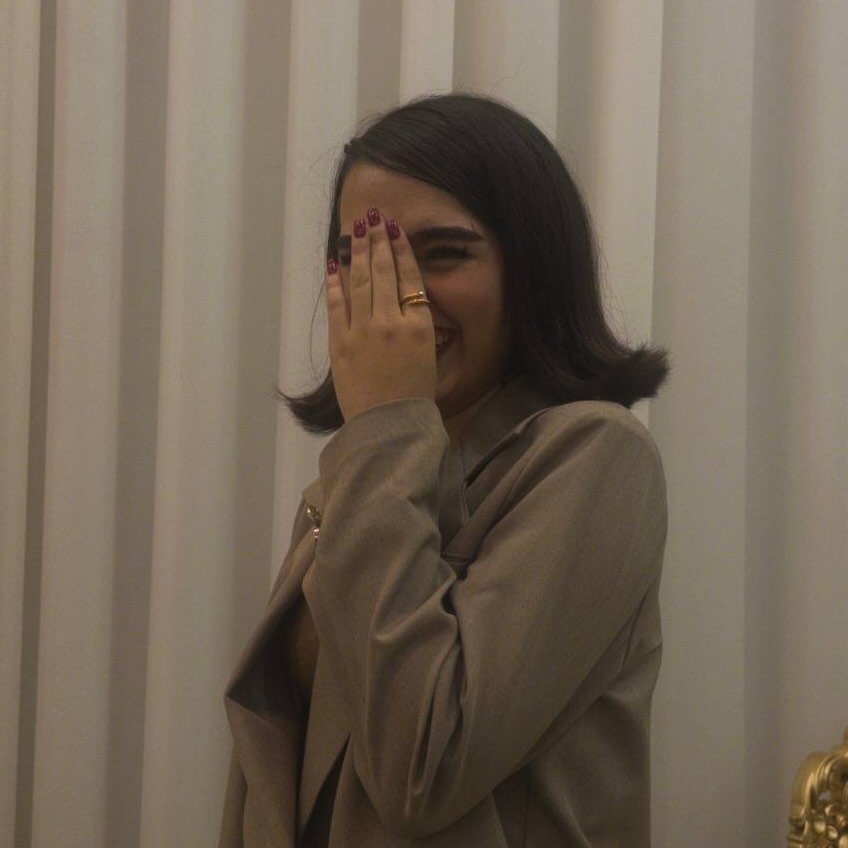 Instagram Profilbild von sarinaqarib