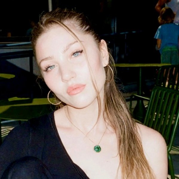 Instagram Profilbild von ella