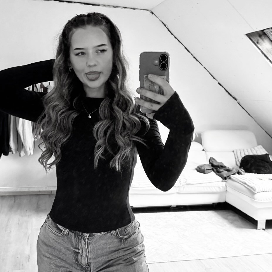 Instagram Profilbild von 1lena01
