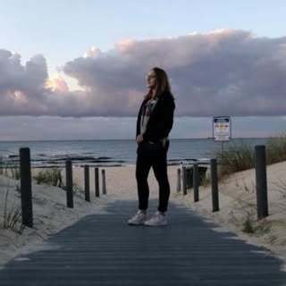 Instagram Profilbild von lara.nkn_