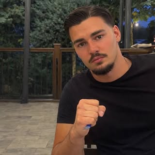 Instagram Profilbild von ardit_ha02