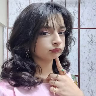 Instagram Profilbild von _shanzefatima
