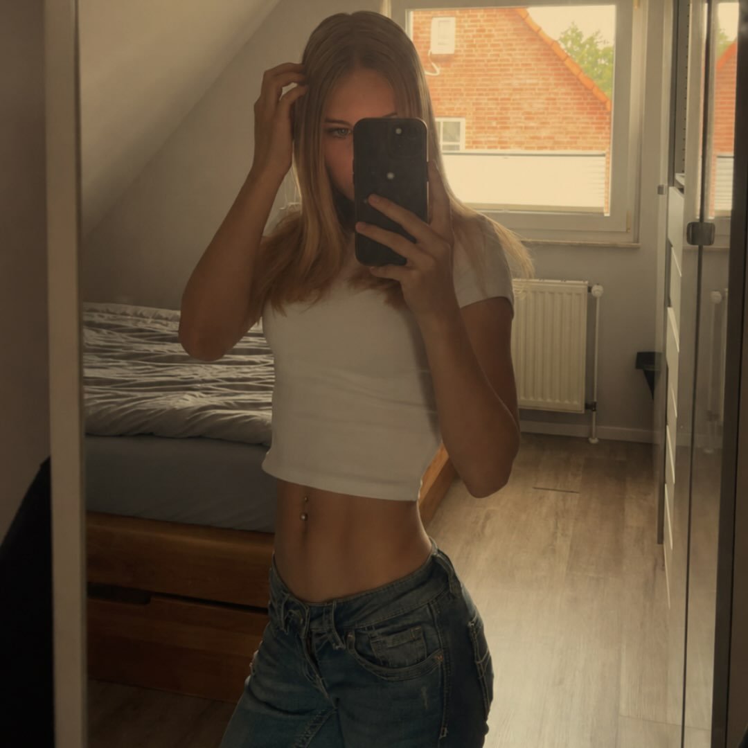 Instagram Profilbild von lara_utnr