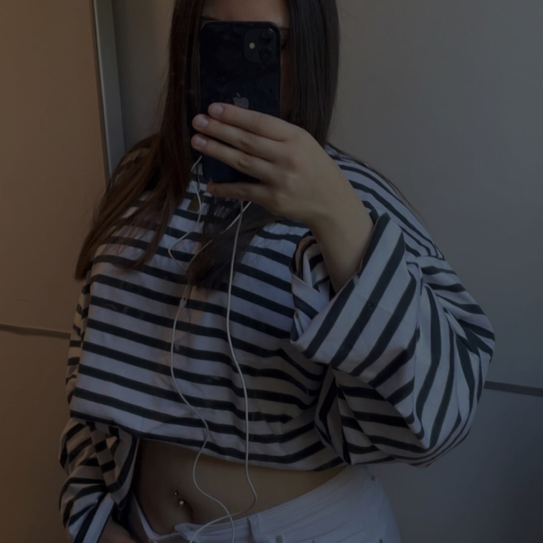 Instagram Profilbild von almvna.lyr