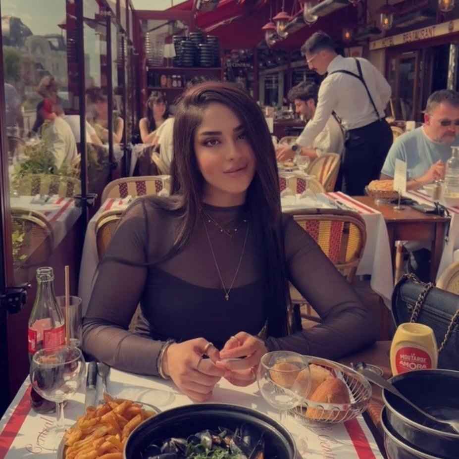 Instagram Profilbild von zuhal_latifii