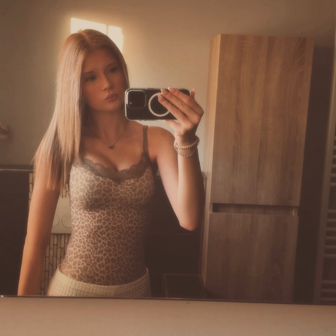 Instagram Profilbild von laraaa.schw