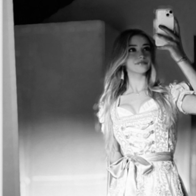 Instagram Profilbild von w.laura96