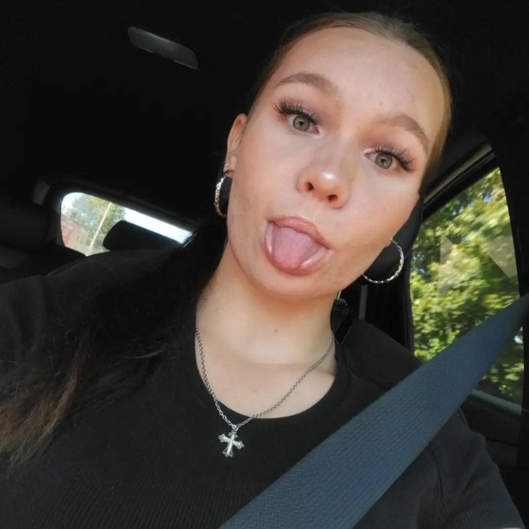 Instagram Profilbild von prv_jvliaa33