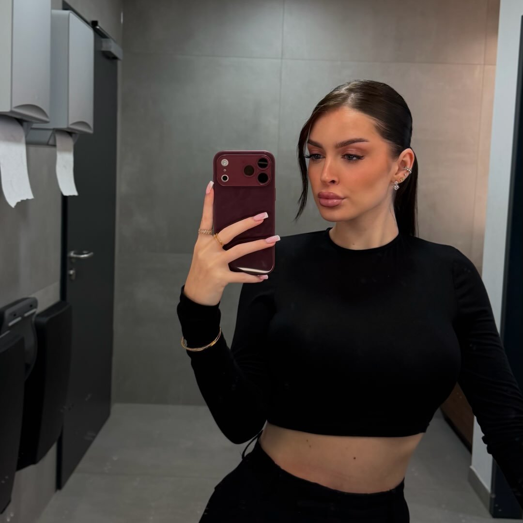 Instagram Profilbild von ce1na