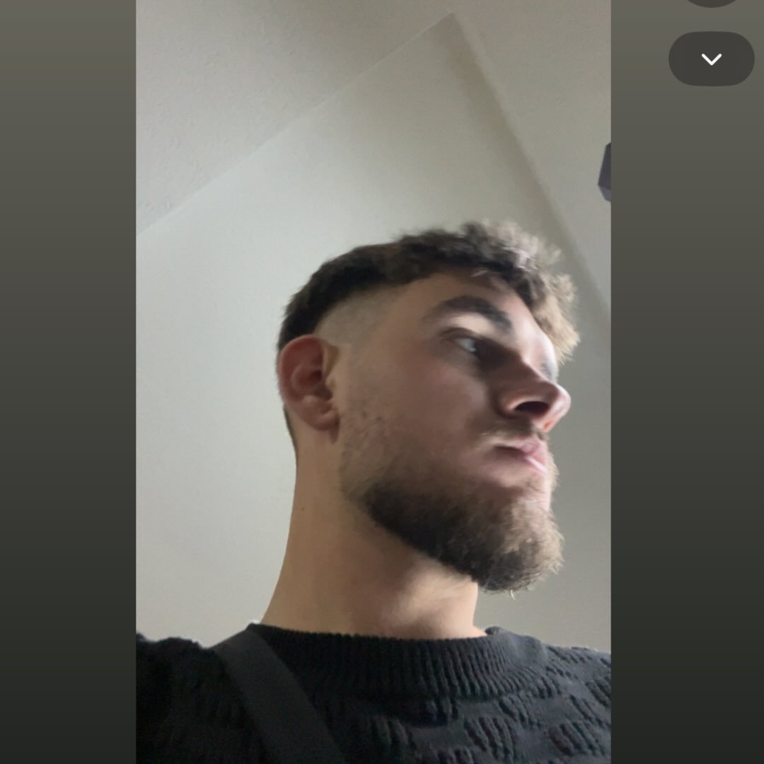 Instagram Profilbild von adel_rrr
