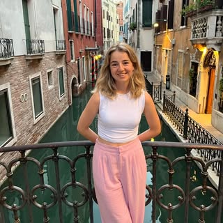 Instagram Profilbild von lauraaaa.mrn
