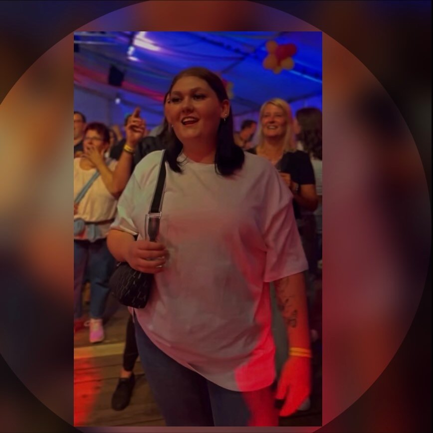 Instagram Profilbild von 24.laaraa
