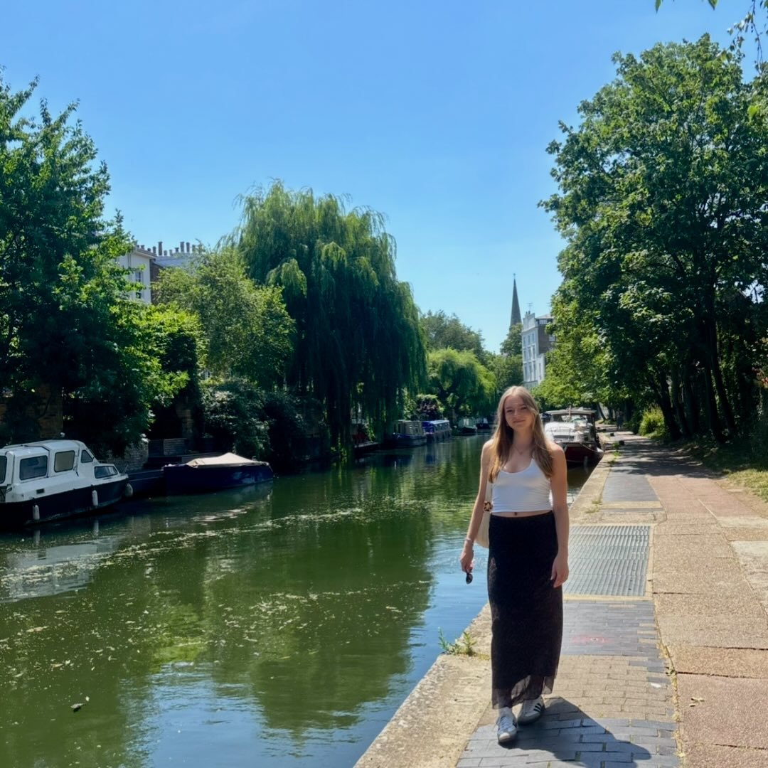 Instagram Profilbild von ally98_