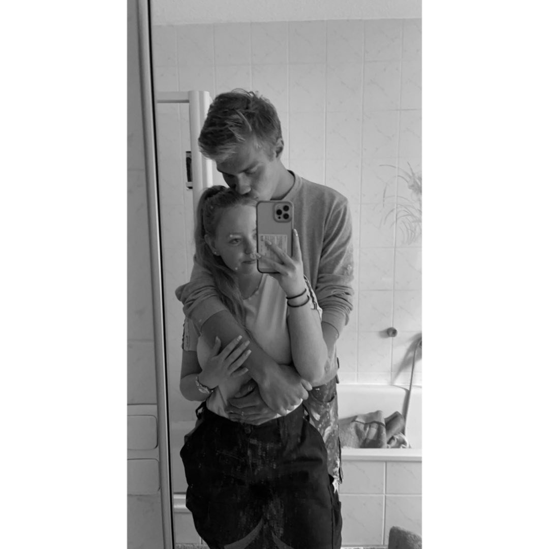 Instagram Profilbild von _monique_.02