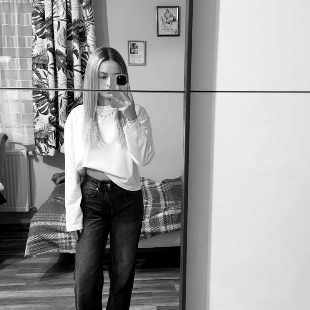 Instagram Profilbild von _izz_ax