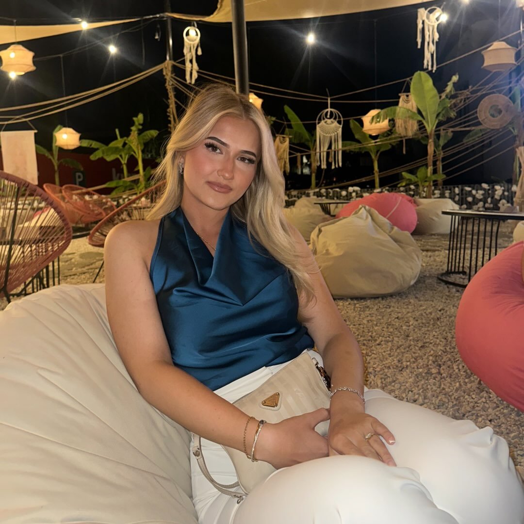 Instagram Profilbild von xheniiisaaa