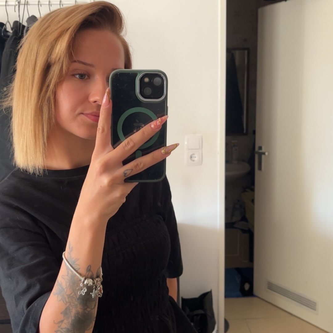 Instagram Profilbild von lxna_officiel07