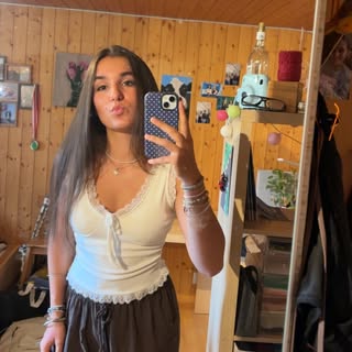 Instagram Profilbild von lara_stalder10