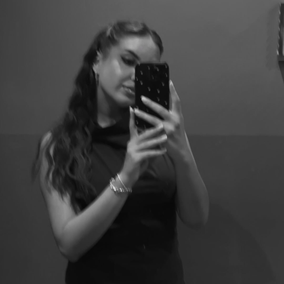 Instagram Profilbild von erzabalaj_