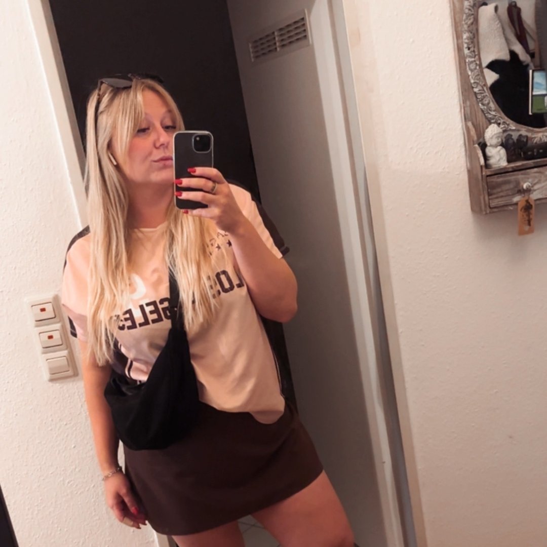Instagram Profilbild von neeeeeeeelii