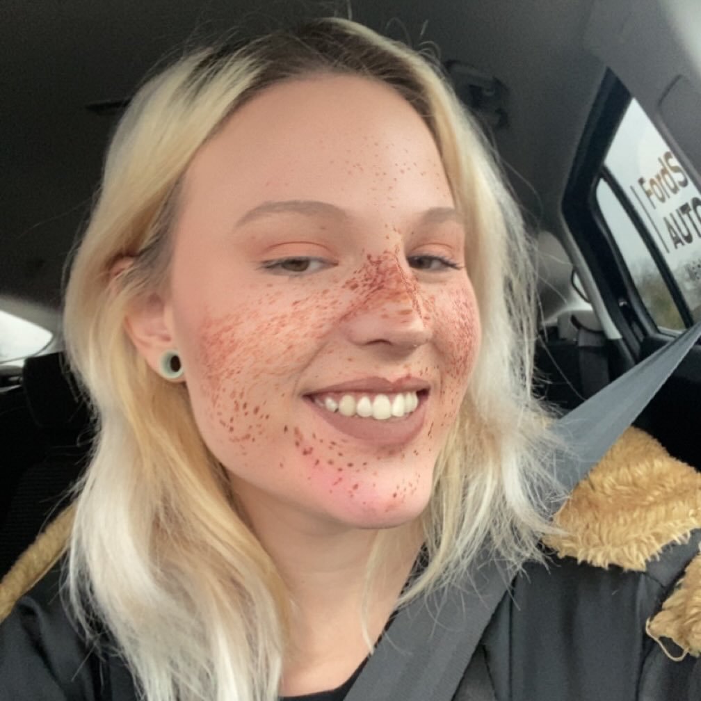 Instagram Profilbild von emely_b420