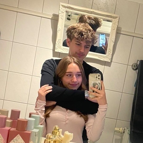 Instagram Profilbild von neleeee318