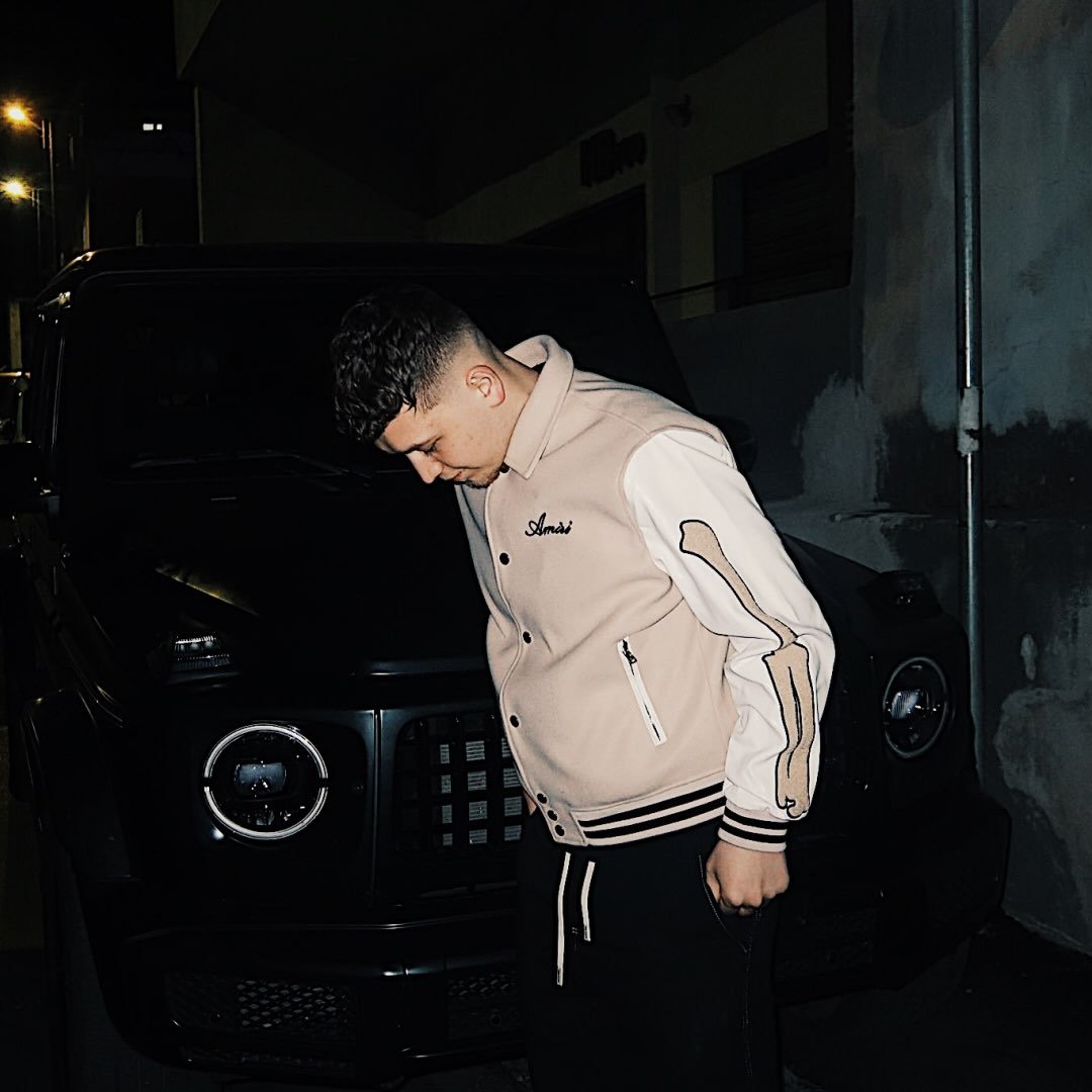Instagram Profilbild von adrianthaci