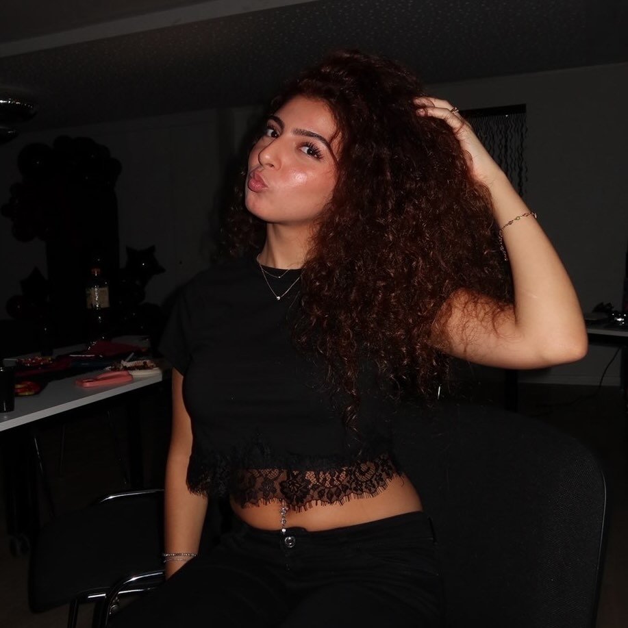 Instagram Profilbild von ceyda.crnn