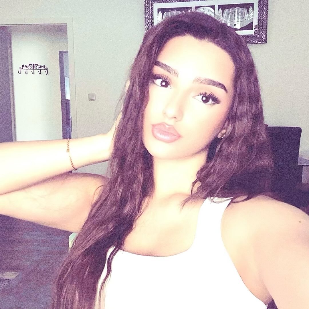 Instagram Profilbild von esraizairii