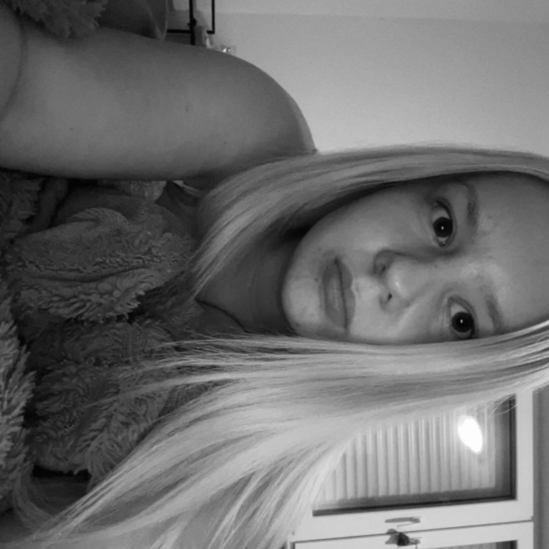 Instagram Profilbild von 94.laraa