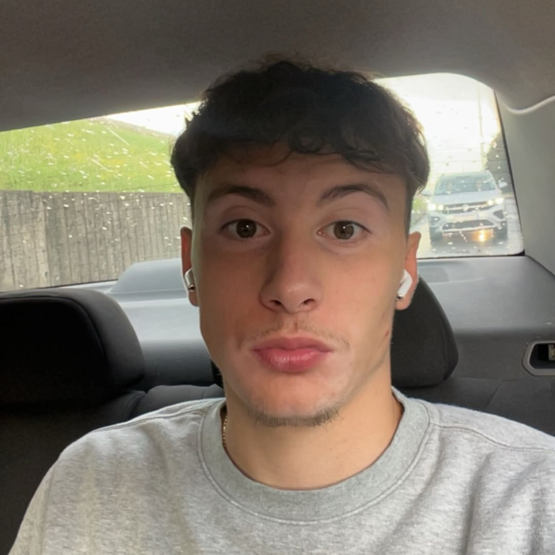 Instagram Profilbild von karlosalina23