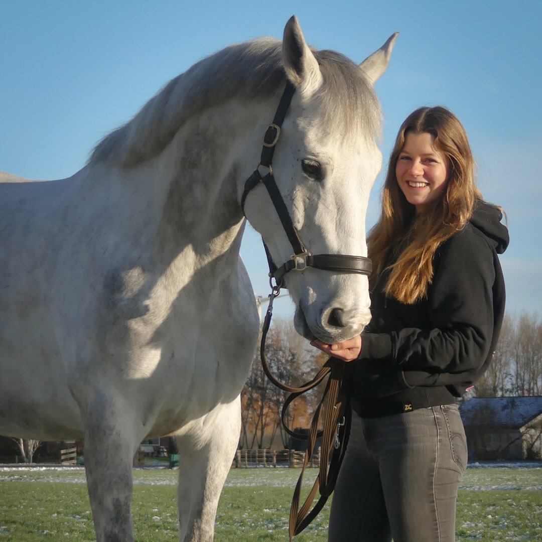 Instagram Profilbild von lara.cfa