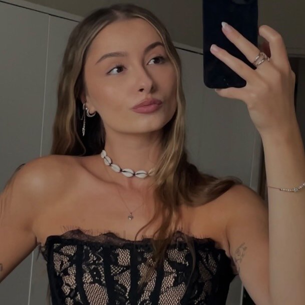 Instagram Profilbild von _olejarova.k_