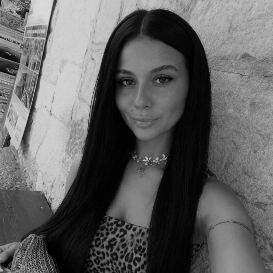 Instagram Profilbild von alinaagrf