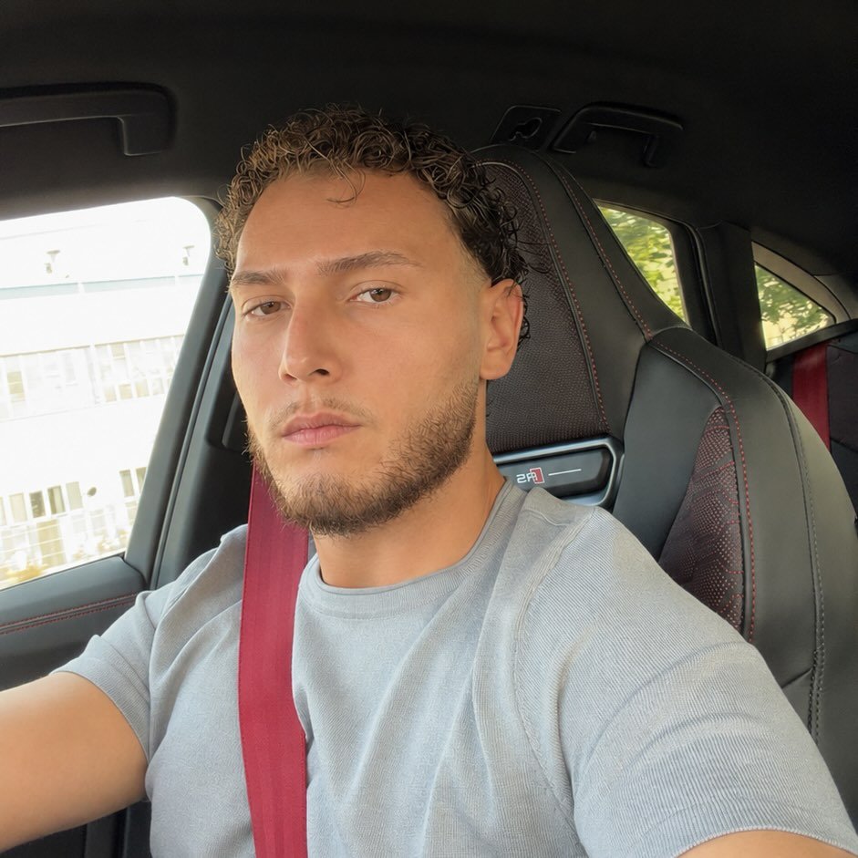Instagram Profilbild von l1as.ae