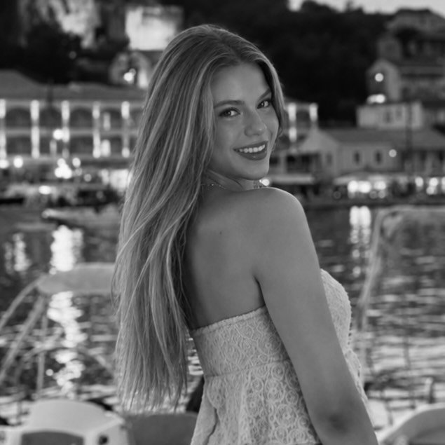 Instagram Profilbild von christina.sarnazii