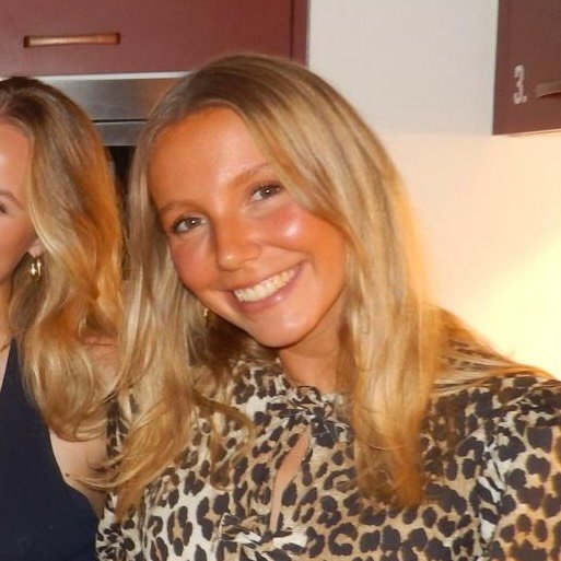 Instagram Profilbild von mialouiseburgess