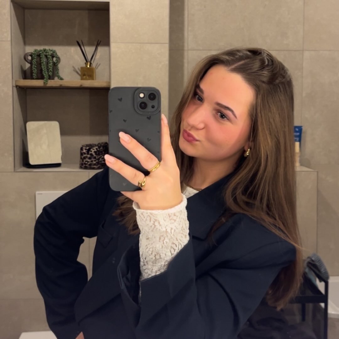 Instagram Profilbild von anouk_huismann