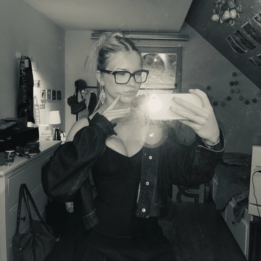 Instagram Profilbild von ella.bllhz