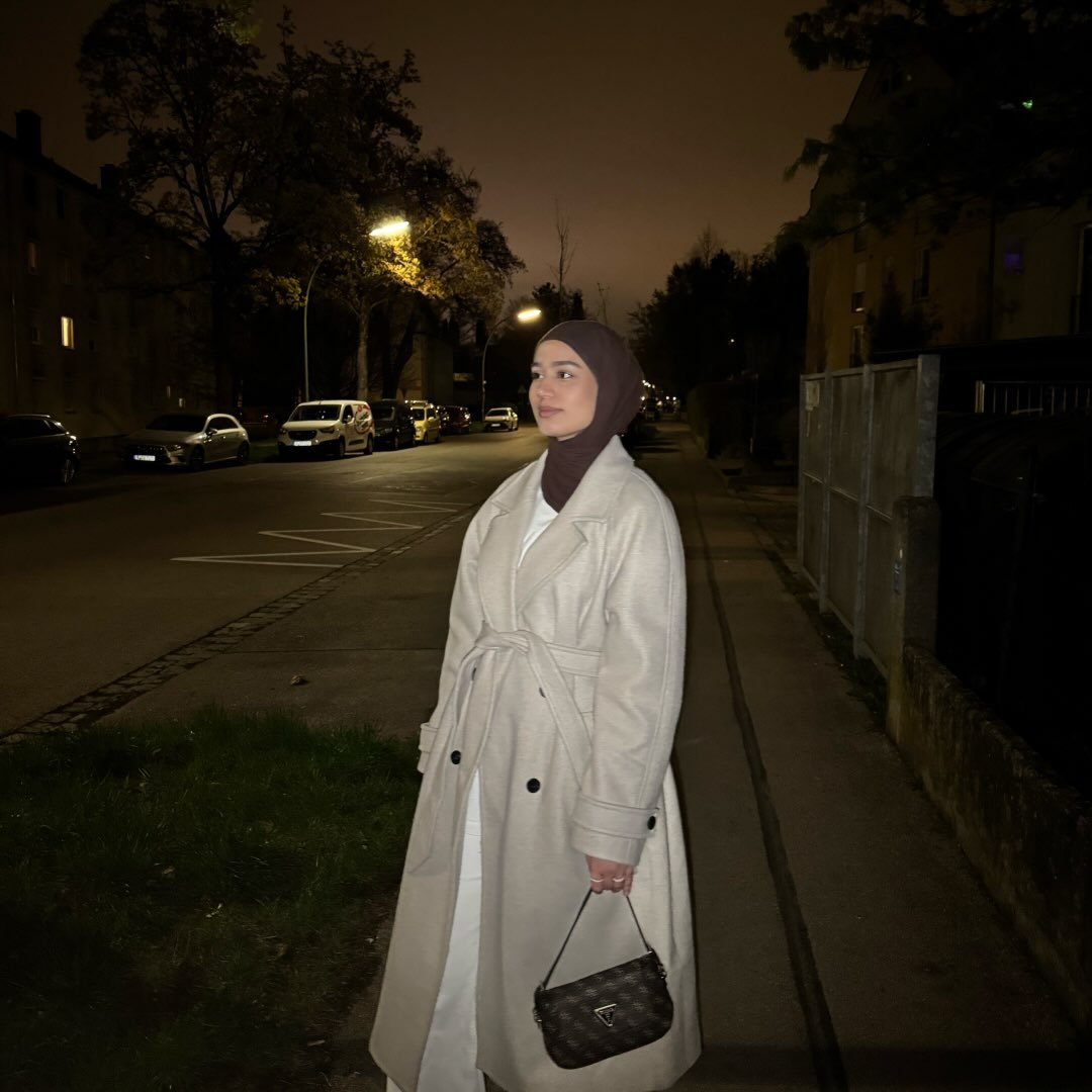Instagram Profilbild von ozgeee_khrmn