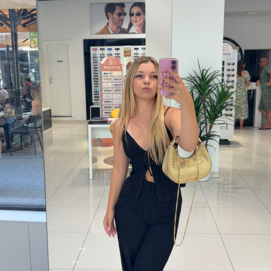 Instagram Profilbild von groznicaaa