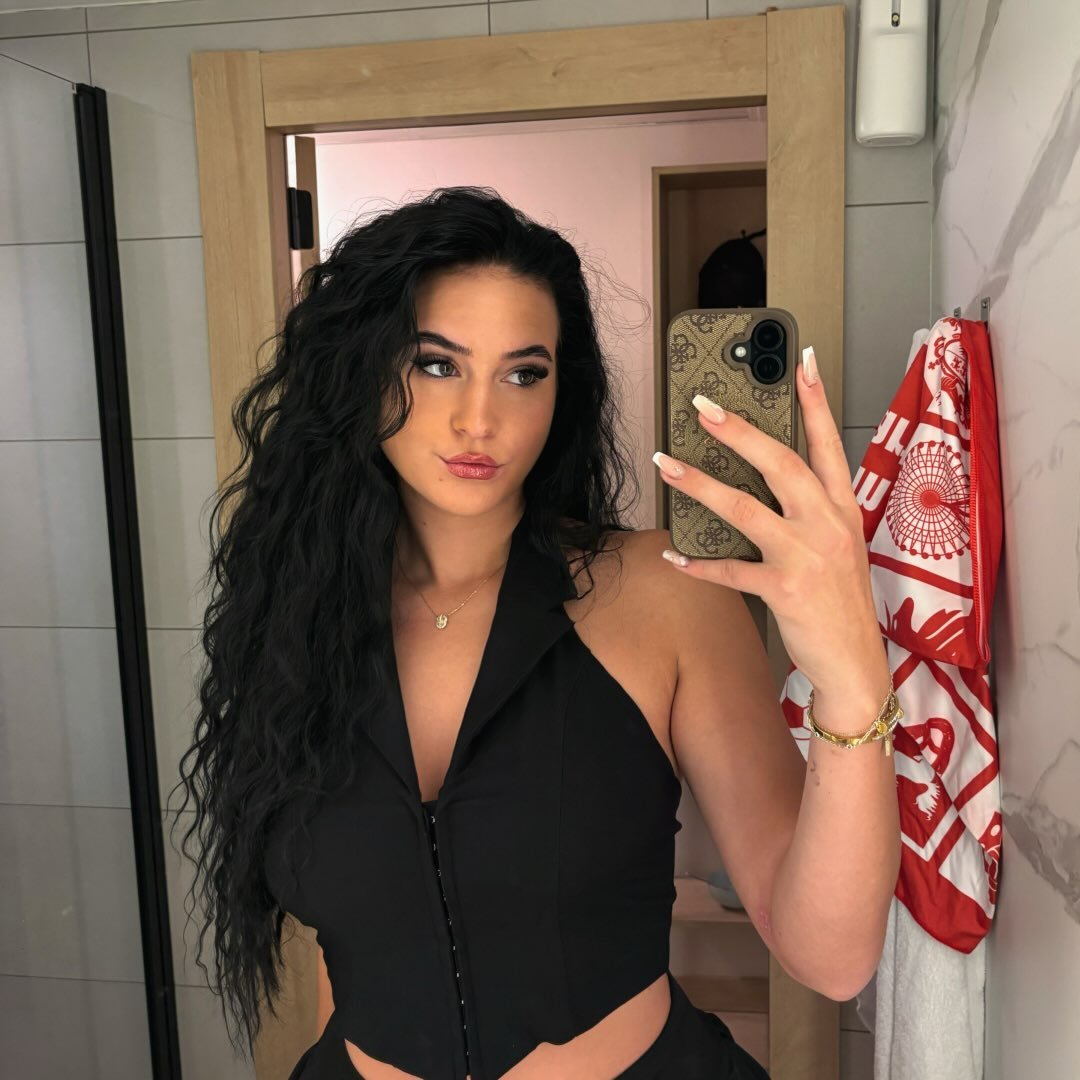 Instagram Profilbild von yv_yy28