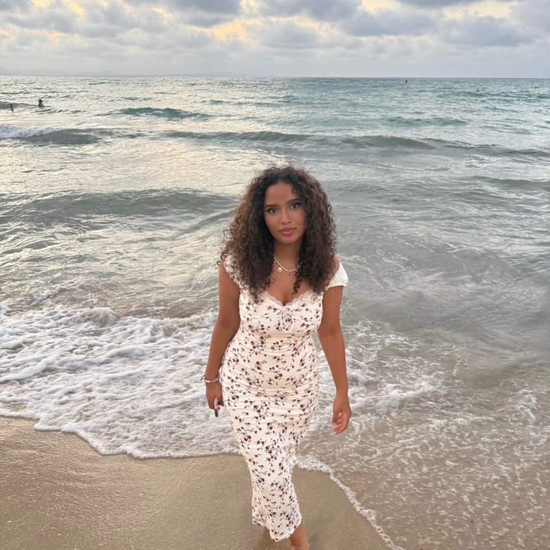 Instagram Profilbild von amiraahbi